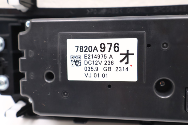 MITSUBISHI ECLIPSE CROSS PANEL KLIMATYZACJI 7820A976