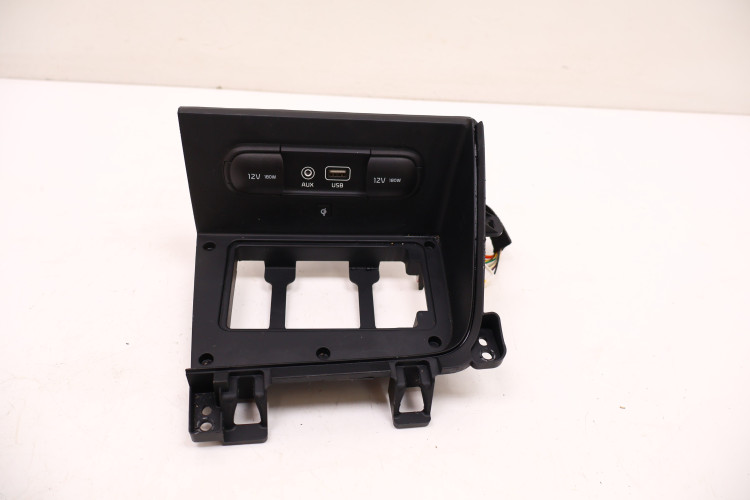 KIA NIRO I PANEL USB AUX 84632-G5010