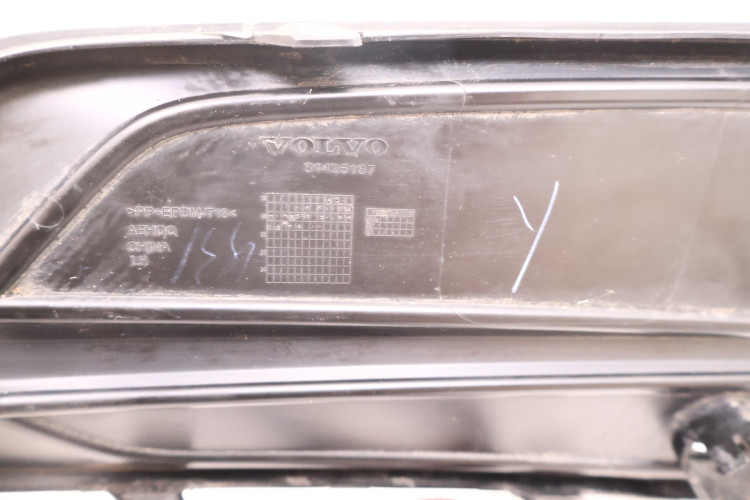 VOLVO XC60 II KRATKA ZDERZAKA LEWA PRZÓD 31425187