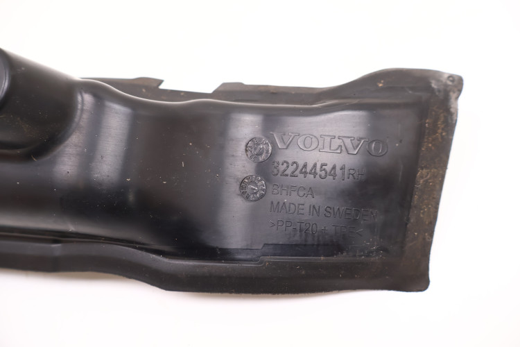 VOLVO XC60 II WYGŁUSZENIE BŁOTNIKA PRAWE PRZÓD 32244541