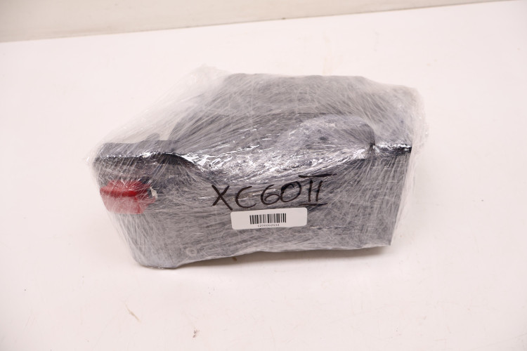 VOLVO XC60 II 2.0 T4 OBUDOWA AKUMULATORA 31651455, 32244071
