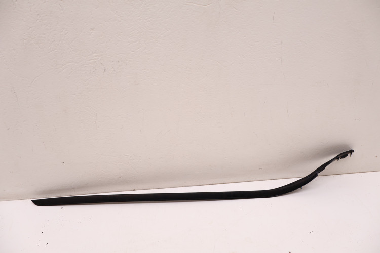 VOLVO XC60 II USZCZELKA SZYBY CZOŁOWEJ PRAWA 32210591