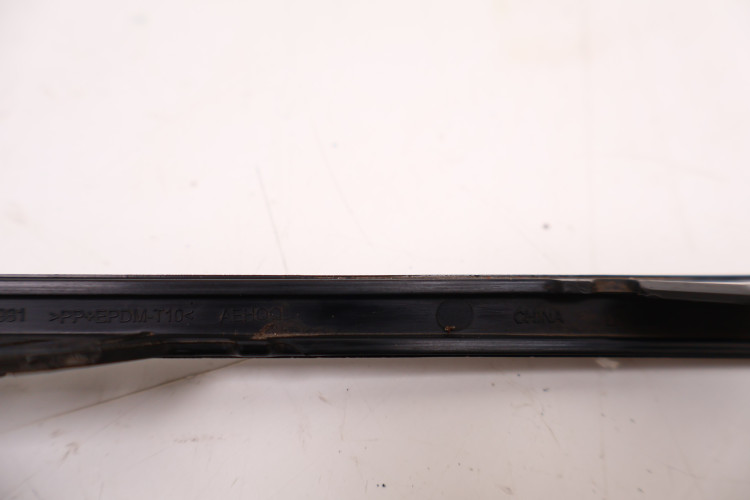 VOLVO XC60 II LISTWA ZDERZAKA LEWA PRZÓD 31407981