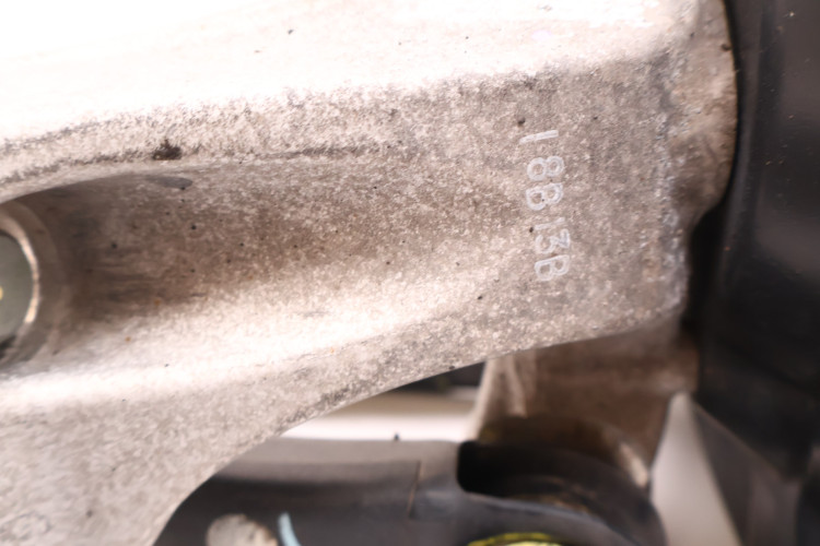 KIA NIRO I 1.6 GDI ZAWIESZENIE ZWROTNICA LEWA TYŁ 55210-G2100, 55270-G2000
