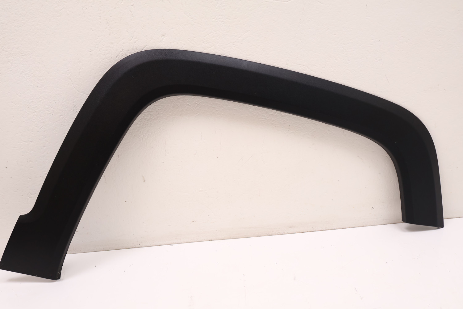 JEEP RENEGADE LISTWA BŁOTNIKA PRAWA PRZÓD 735578402