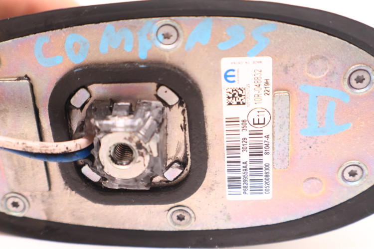 JEEP COMPASS II 17- ANTENA RADIA P68269559AA, 520086300