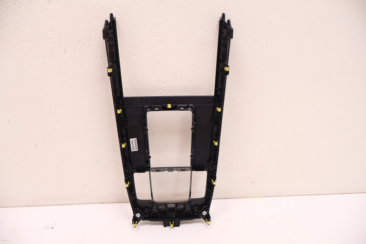 MAZDA CX-30 DEKOR LISTWA TUNELU ŚRODKOWEGO DFR5-64341