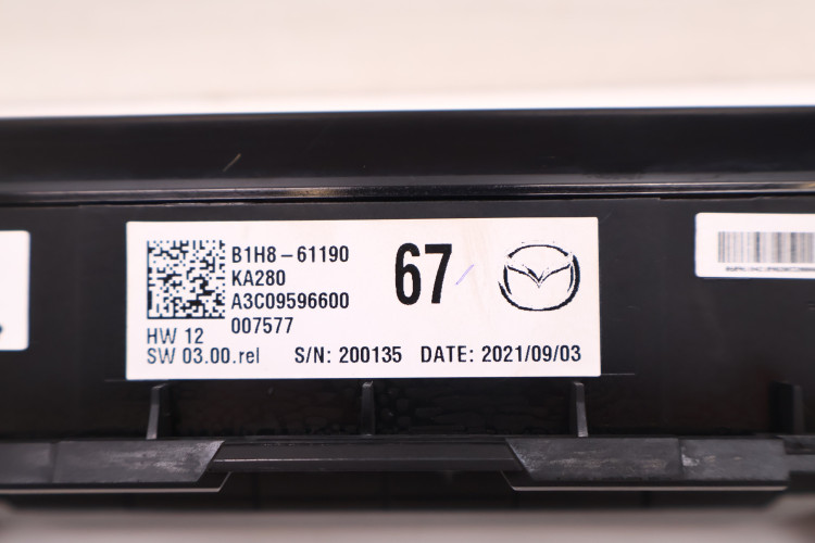 MAZDA CX-30 PANEL KLIMATYZACJI B1H8-61190