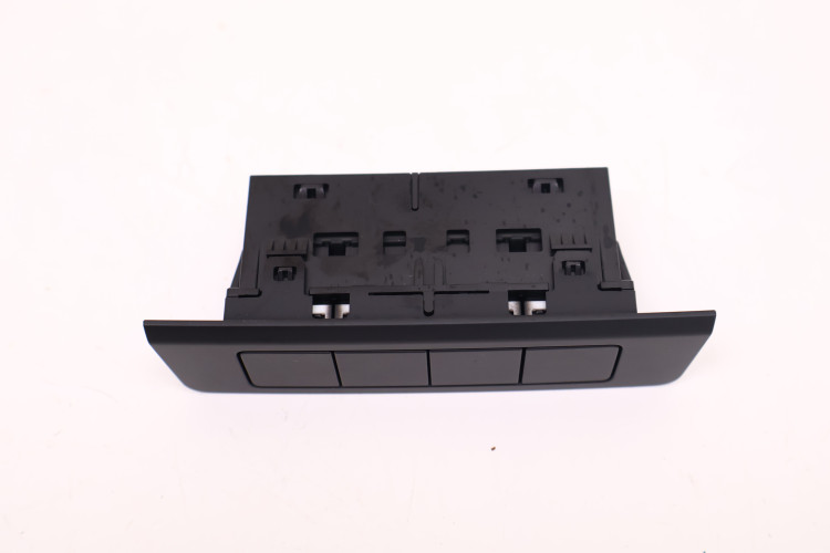 MAZDA CX-30 PUSTY PANEL PULPITU NAWIGACYJNEGO B0L5-66180