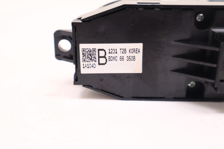 MAZDA CX-30 PRZEŁĄCZNIK PANEL SZYB LEWY PRZÓD BDMC66350B