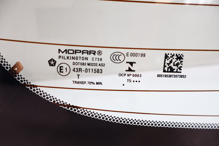 JEEP RENEGADE SZYBA KLAPY BAGAŻNIKA