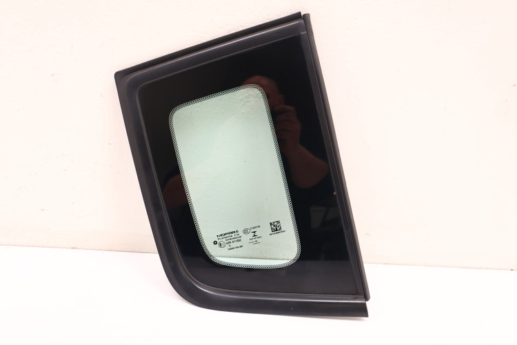 JEEP RENEGADE SZYBA KAROSERYJNA PRAWA TYŁ 51953868