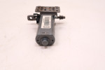 JEEP GRAND CHEROKEE WK2 SILNICZEK FOTELA 986300-106