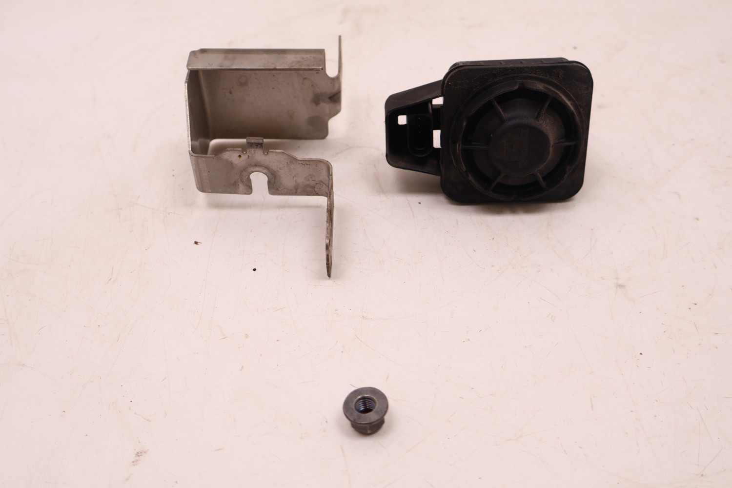 JEEP GRAND CHEROKEE WK2 SYRENA ALARMU 68195725AA, 68105834AB