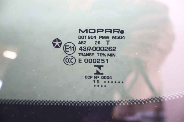 JEEP GRAND CHEROKEE WK2 SZYBA KAROSERYJNA PRAWA 68211112