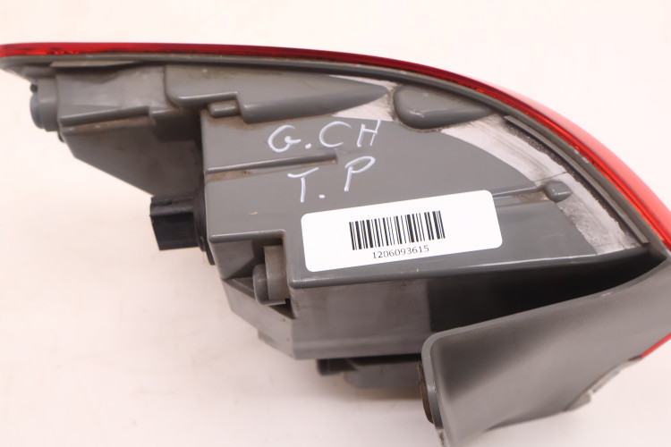 JEEP GRAND CHEROKEE WK2 LAMPA PRAWA TYŁ P68110000AE