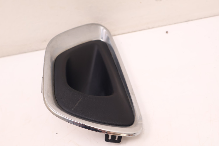 JEEP GRAND CHEROKEE WK2 KRATKA CHROM HALOGENU LEWA PRZÓD 68143083AB