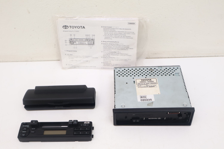 TOYOTA RADIO '08600-00920