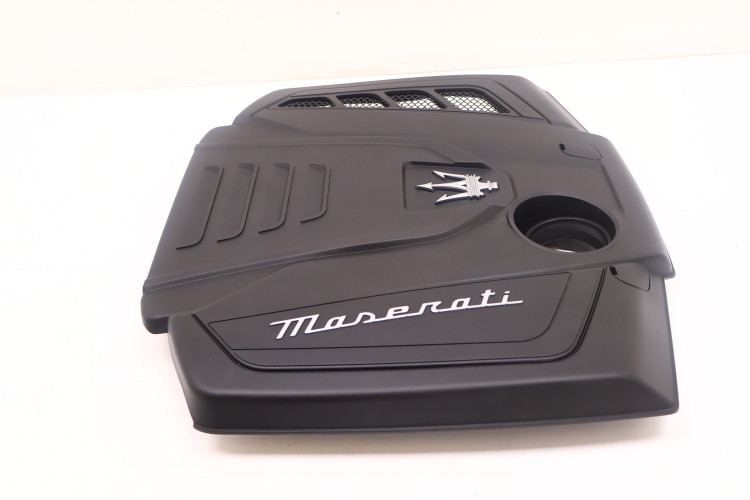 MASERATI GRECALE OSŁONA SILNIKA