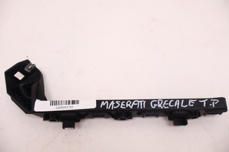 MASERATI GRECALE ŚLIZG ZDERZAKA PRAWY TYŁ 670157267