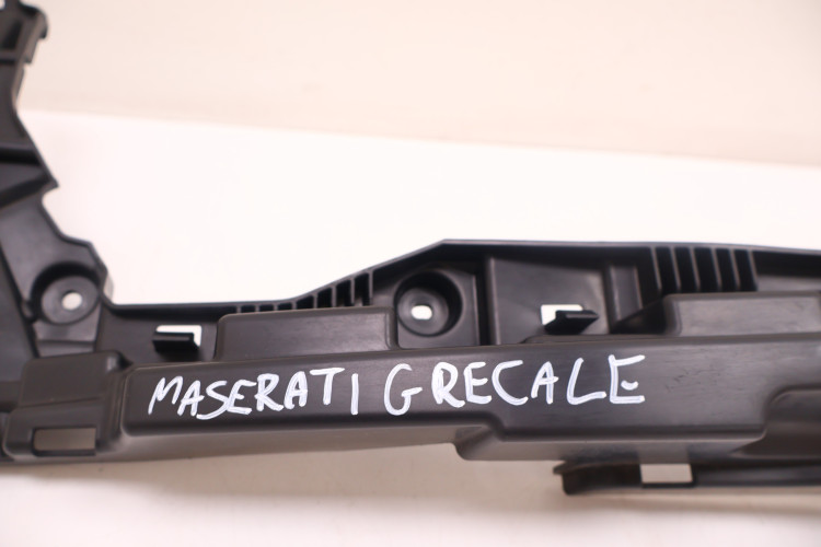 MASERATI GRECALE MODENA ŚLIZG ZDERZAKA TYŁ