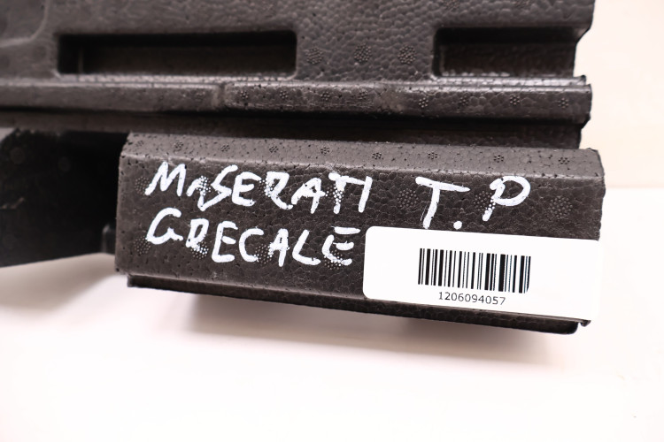 MASERATI GRECALE STYROPIAN WKAŁD BAGAŻNIKA PRAWY 670158104