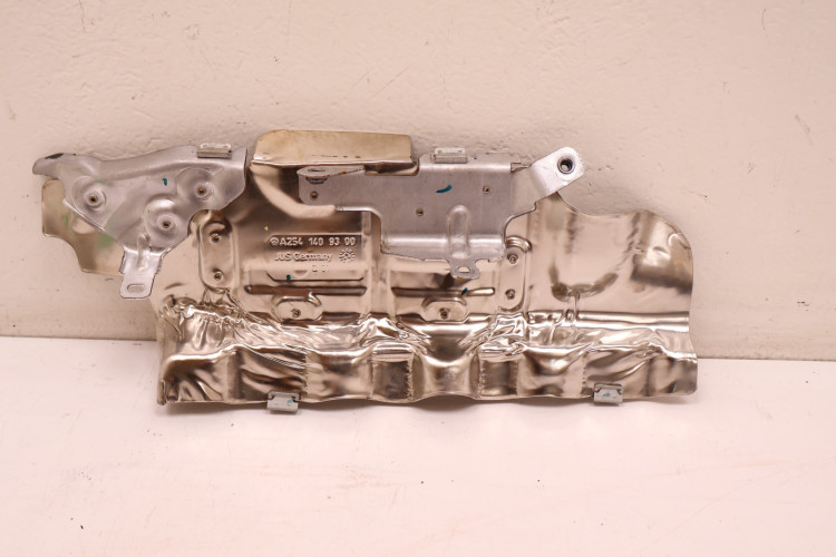 MERCEDES-BENZ CLE A236 300 4MATIC OSŁONA TERMICZNA TURBOSPRĘŻARKI A2541409300