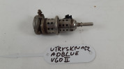 VOLVO V60 II WTRYSKIWACZ ADBLUE 32203677