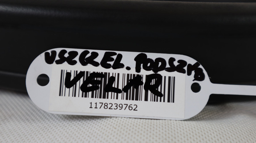 RANGE ROVER VELAR L560 USZCZELKA PODSZYBIA