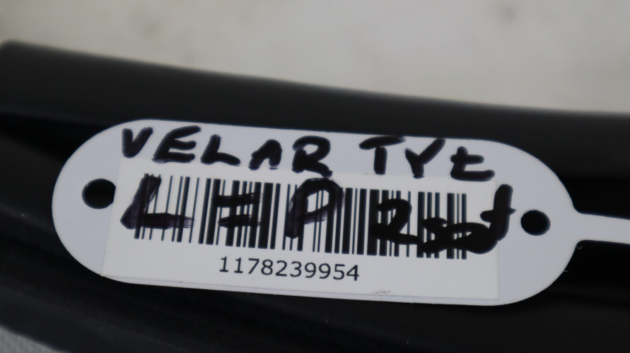 RANGE ROVER VELAR L560 USZCZELKA DRZWI TYŁ