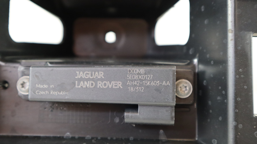RANGE ROVER VELAR L560 ŚLIZG ZDERZAKA TYŁ J8A2-17E855-AG