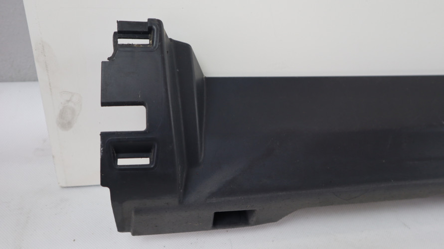 LAND ROVER DISCOVERY SPORT L550 LISTWA PROGOWA LEWA FK72-10155-AD