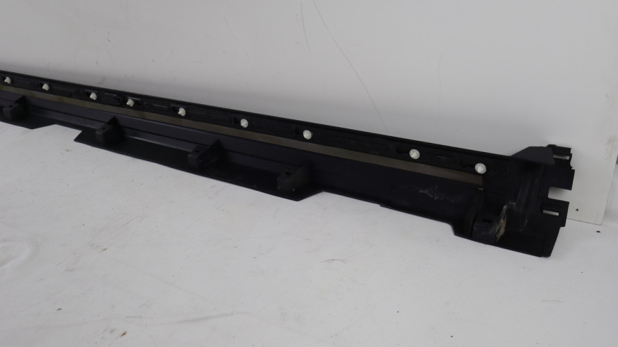 LAND ROVER DISCOVERY SPORT L550 LISTWA PROGOWA LEWA FK72-10155-AD