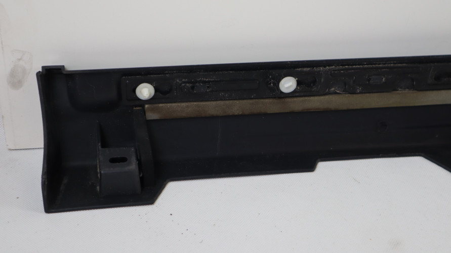 LAND ROVER DISCOVERY SPORT L550 LISTWA PROGOWA LEWA FK72-10155-AD