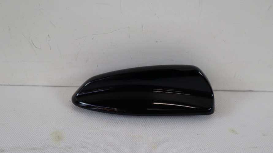 VOLVO V60 II PŁETWA OSŁONA ANTENY 19 019 31383677