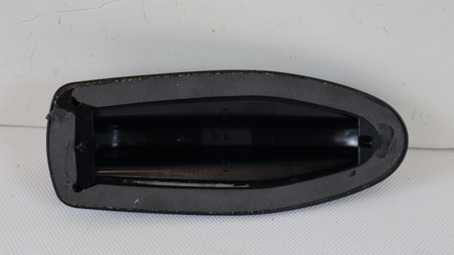 VOLVO V60 II PŁETWA OSŁONA ANTENY 19 019 31383677