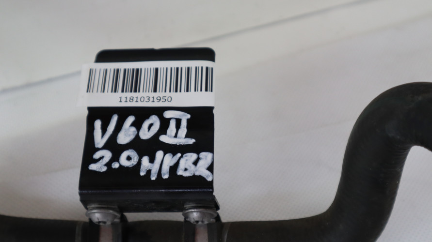 VOLVO V60 II 2.0 T6 PLUG IN HYBRID PRZEWÓD WODY 32222173, 31368409