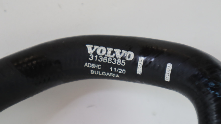 VOLVO V60 II 2.0 T6 PLUG IN HYBRID PRZEWÓD WODY 31368385