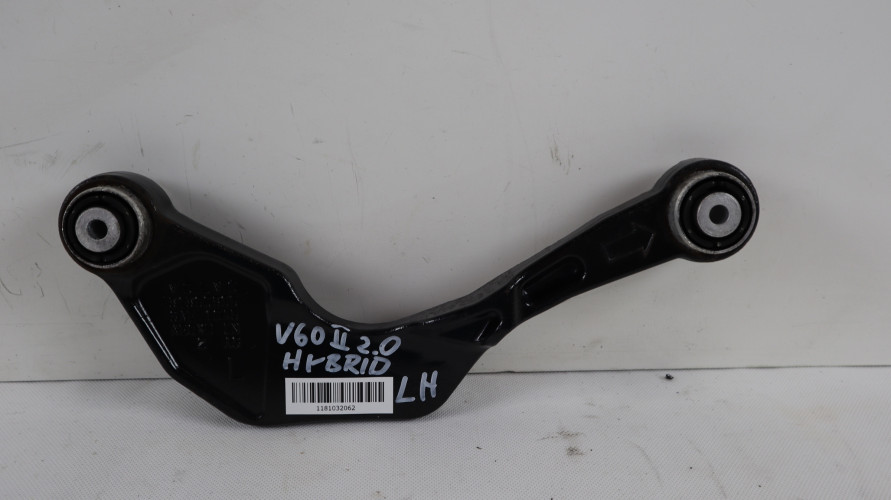 VOLVO V60 II 2.0 T6 PLUG IN HYBRID WAHACZ LEWY TYŁ 31360865