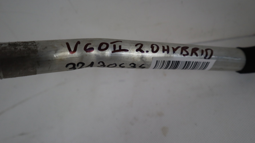 VOLVO V60 II 2.0 T6 PLUG IN HYBRID PRZEWÓD KLIMATYZACJI 32130434