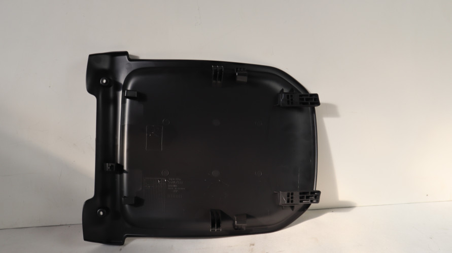 VOLVO XC40 OSŁONA FOTELA TYŁ 31467337