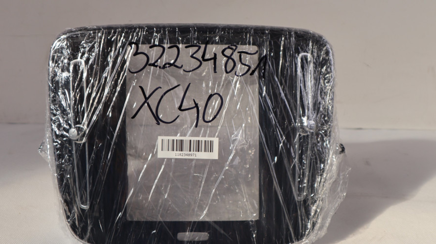 VOLVO XC40 RAMKA RADIA KRATKA NAWIEWU 32234851