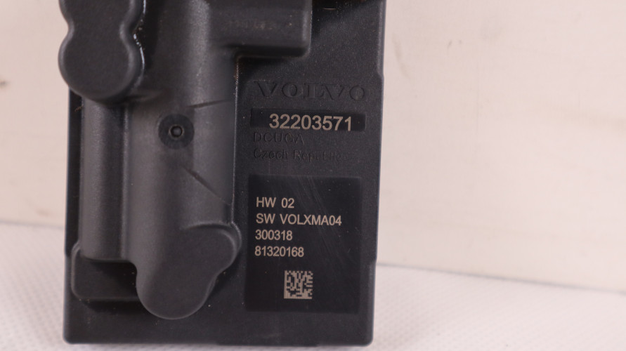VOLVO V90 2.0 D4 MODUŁ POMPY PALIWA 32203571
