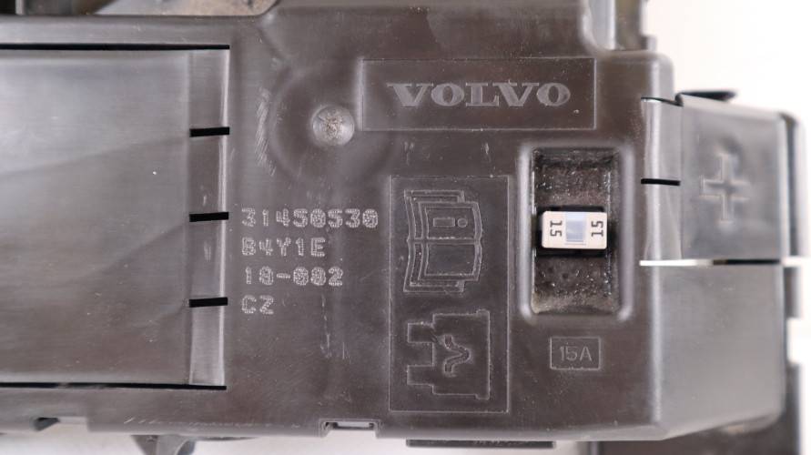 VOLVO V90 2.0 D4 MODUŁ KLEMA PLUSOWA 31450530