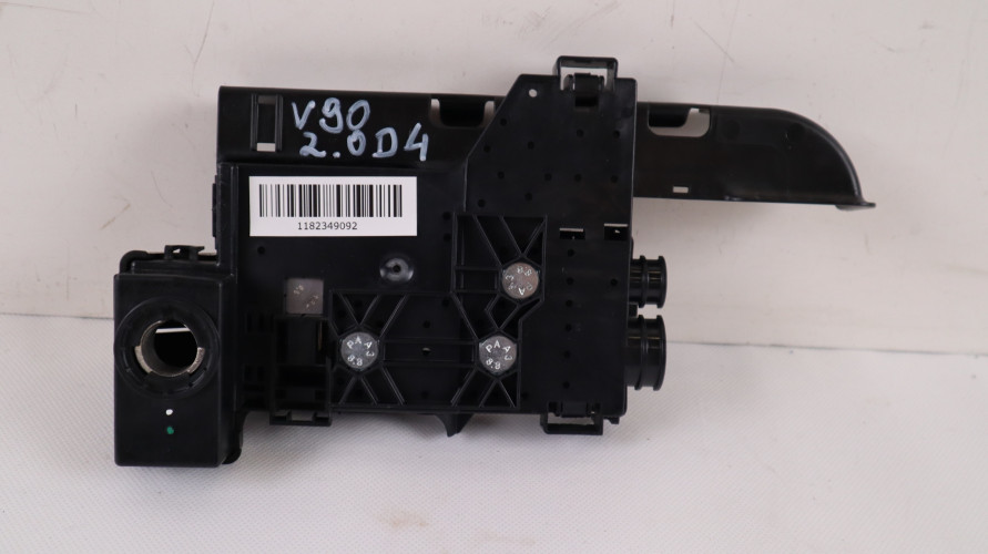 VOLVO V90 2.0 D4 MODUŁ KLEMA PLUSOWA 31450530