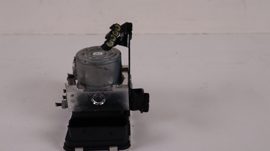 VOLVO V90 2.0 D4 POMPA ABS 31680101, 31680098