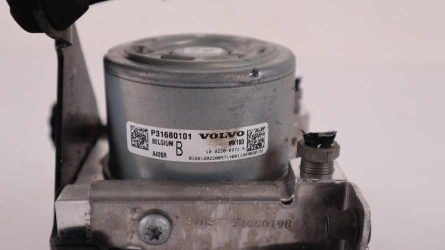 VOLVO V90 2.0 D4 POMPA ABS 31680101, 31680098