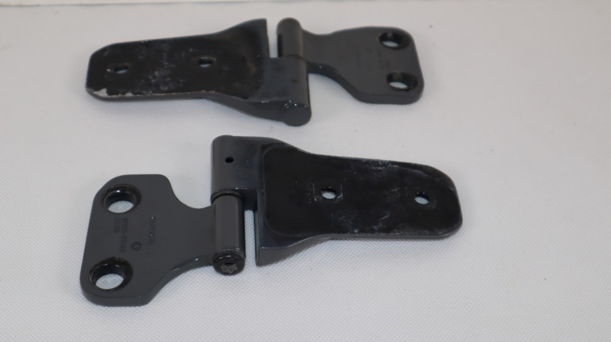 JEEP WRANGLER JL 18- ZAWIASY DRZWI PRAWYCH TYŁ PDN 68297678, 68297676