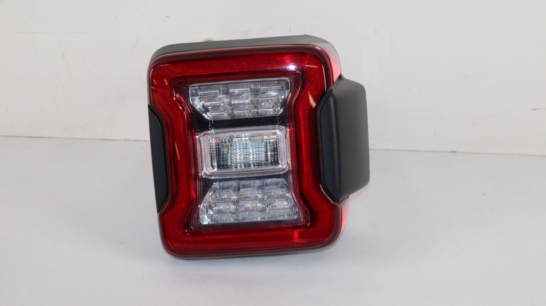 JEEP WRANGLER JL 18- LAMPA PRAWA TYŁ 68376496AA