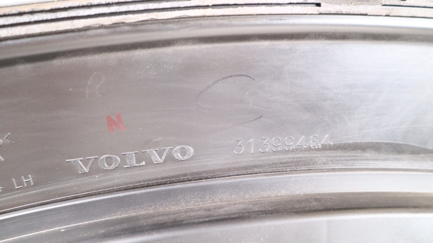 VOLVO XC90 II LISTWA BŁOTNIKA LEWA TYŁ 31399464